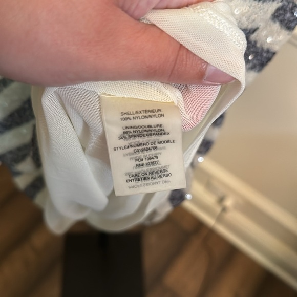 Alice + Olivia navy and white sequin dress size 10 - Picture 4 of 8